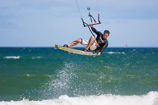 Kitesurfer
